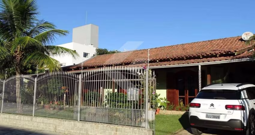 Casa com 3 quartos à Venda, Fazendinha - Itajaí