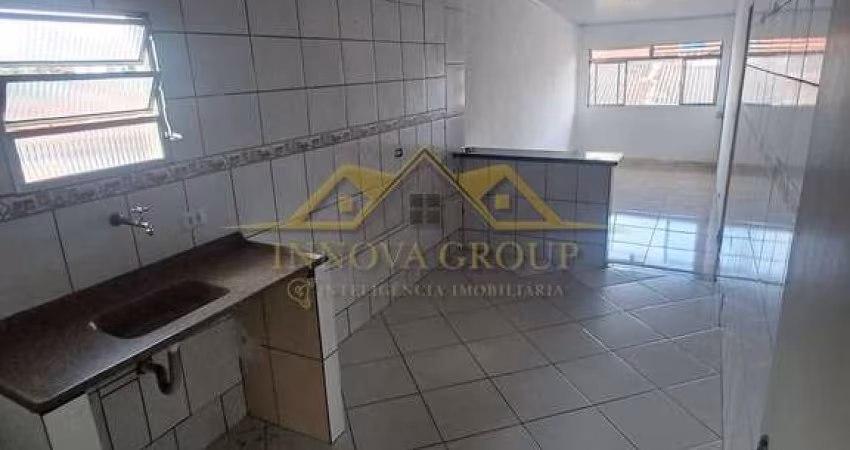 Casa para aluguel tem 45m² e 1 quarto.