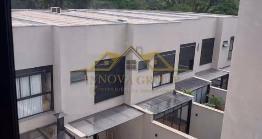 Casa para venda com 125m² e 2 quartos.