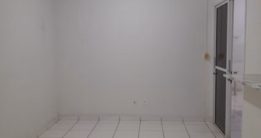 Casa no Condomínio Rubi