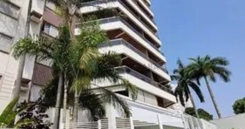 Apartamento 165m² na Av. Marechal Deorodo
