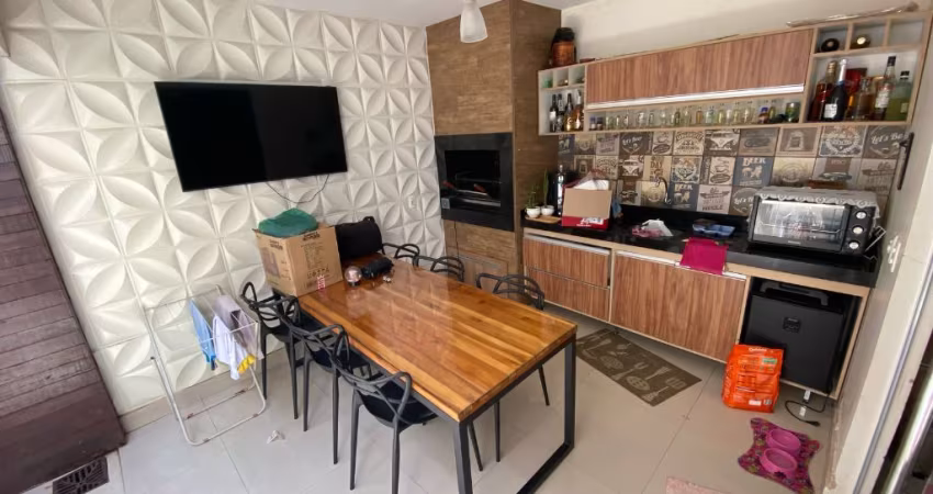 Casa reformada e ampliada no Condomínio Esmeralda