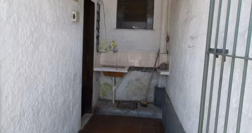 Casa com 2 quartos para alugar no Mutuá, São Gonçalo 