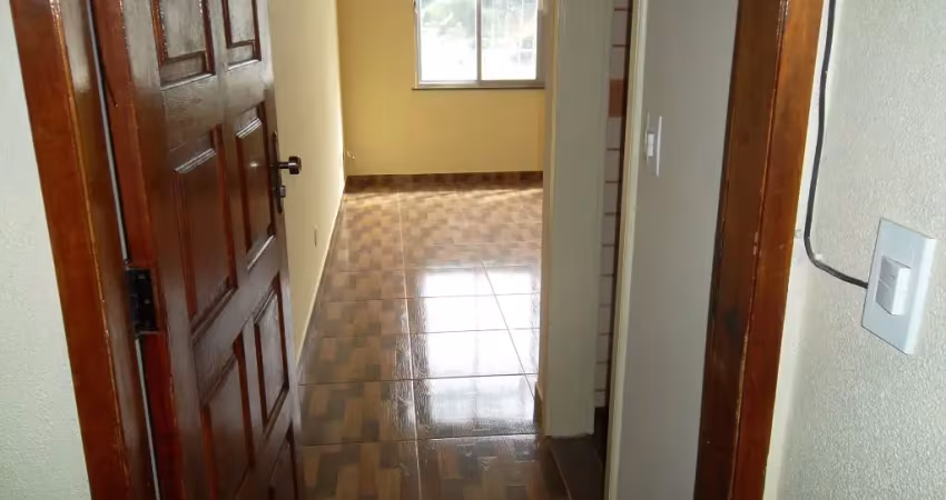 Apartamento com 2 quartos para alugar na Avenida Presidente Kennedy, 785, Centro, São Gonçalo
