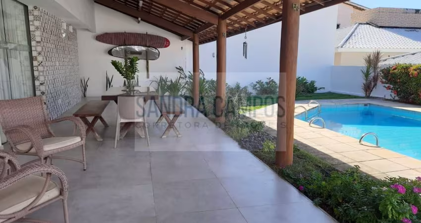 Casa moderna com 4 suítes e piscina, em Vilas do Atlântico