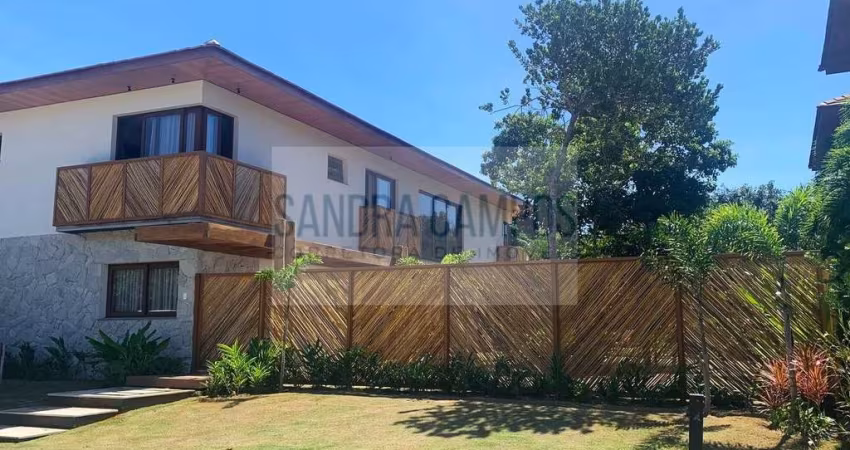 Casa Alto Padrão na Praia do Forte
