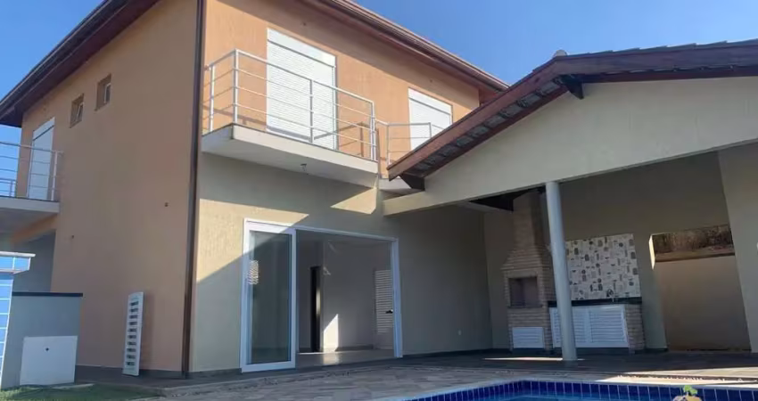 Casa em Condomínio de Luxo à Venda em Morada da Praia, Bertioga/SP: 3 Quartos, 3 Suítes, Piscina e Área Gourmet!