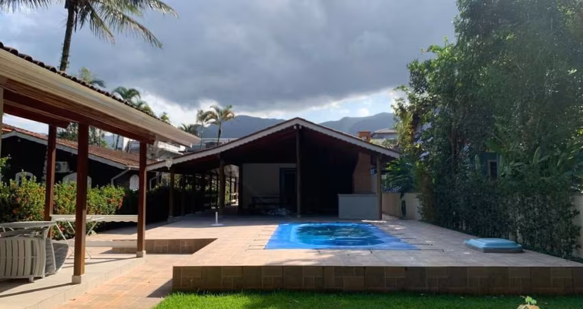 Casa a venda em Condomínio - 4 quartos, Morada da Praia, Bertioga/SP - 198m² - Oportunidade Única!