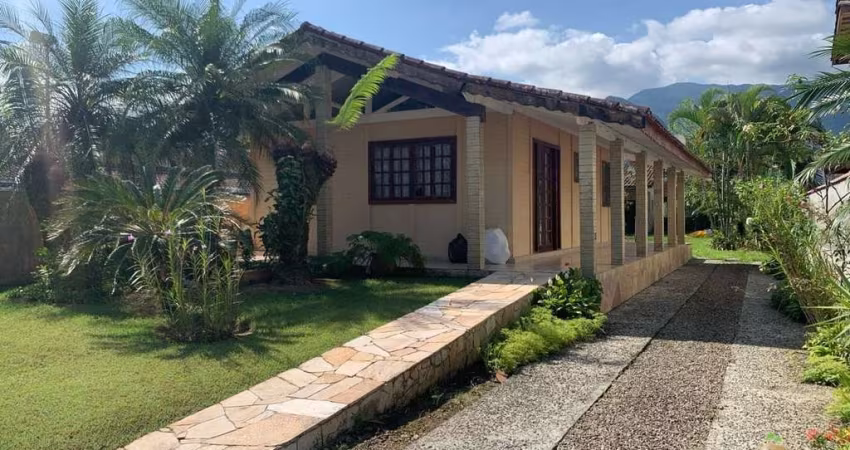 CASA EM CONDOMÍNIO À VENDA EM MORADA DA PRAIA - BERTIOGA/SP! 3 quartos, 1 sala, 1 banheiro, 2 vagas de garagem, 115,74 m² de área.