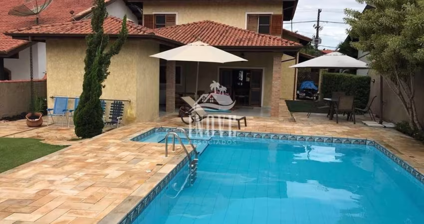 Ótimo sobrado 273m² à venda com 4 dormitórios sendo 2 suítes no Morada da Praia