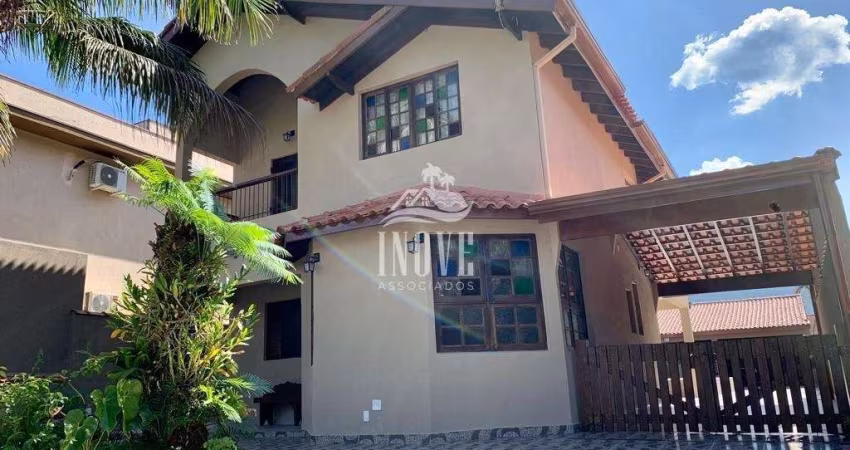 Ótimo sobrado 400m² à venda com 4 dormitórios sendo 2 suítes no Morada da Praia