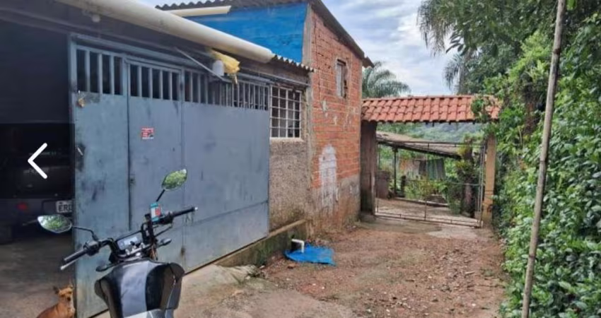 2 CASAS INDIVIDUAIS EM MAIRINQUE