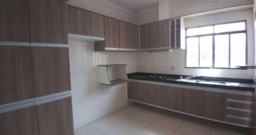 Casa com 3 dormitórios à venda, 180 m² por R$ 490.000 - Parque Residencial Lauriano Tebar - São José do Rio Preto/SP