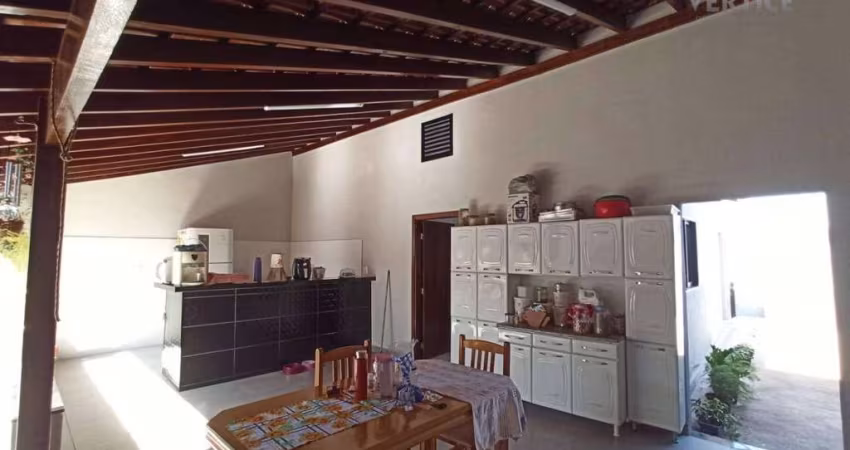 ÓTIMA CASA SOLO - ACABAMENTO DE 1ª