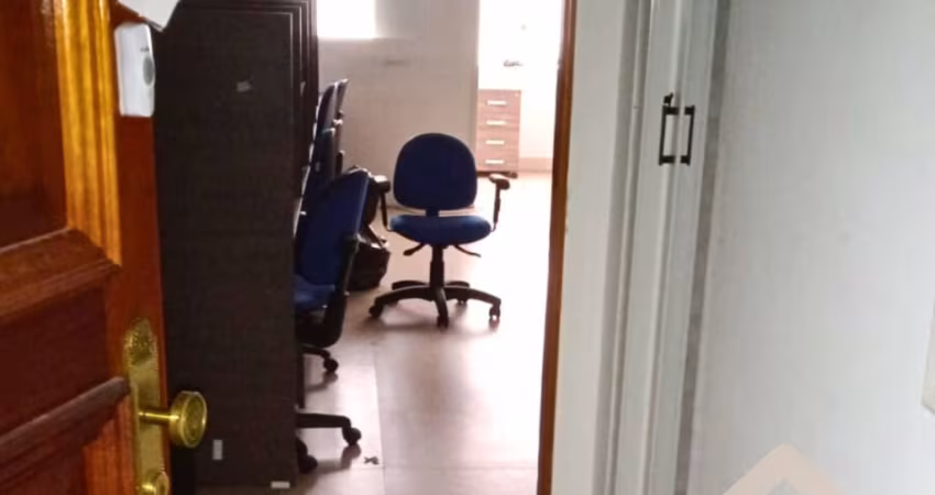 Excelente sala semi mobiliada