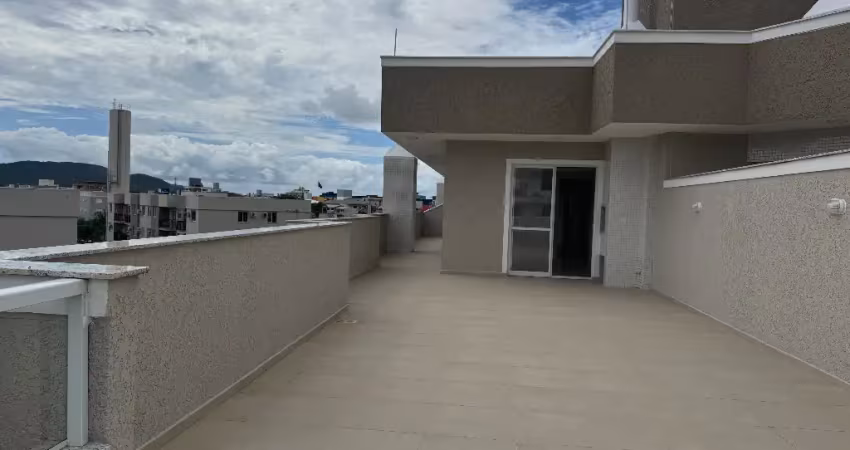 Cobertura  a venda no bairro Ingleses com 3 dormitórios