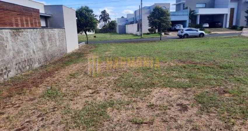 Excelente terreno à venda no Condomínio Village Damha III