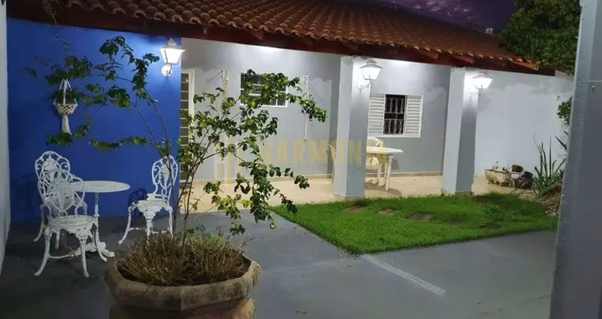 Casa a venda em excelente localizacao no bairro santa angelina.