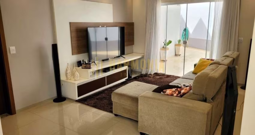 Linda casa térrea a venda próximo ao antigo shopping Tropical