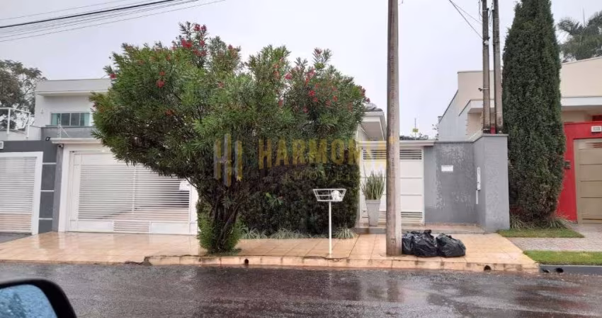 Linda casa a venda na Vila Harmonia