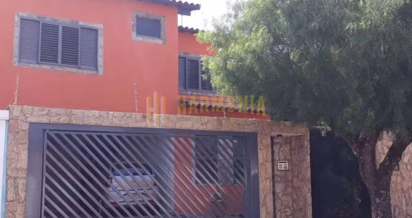 Excelente Sobrado a venda no Residencial Cambuy