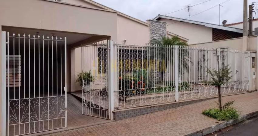 Casa com 3 quartos à venda no Centro, Araraquara 