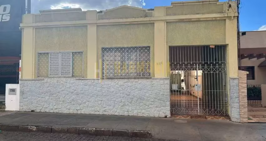 Casa com 3 quartos à venda no Centro, Araraquara 