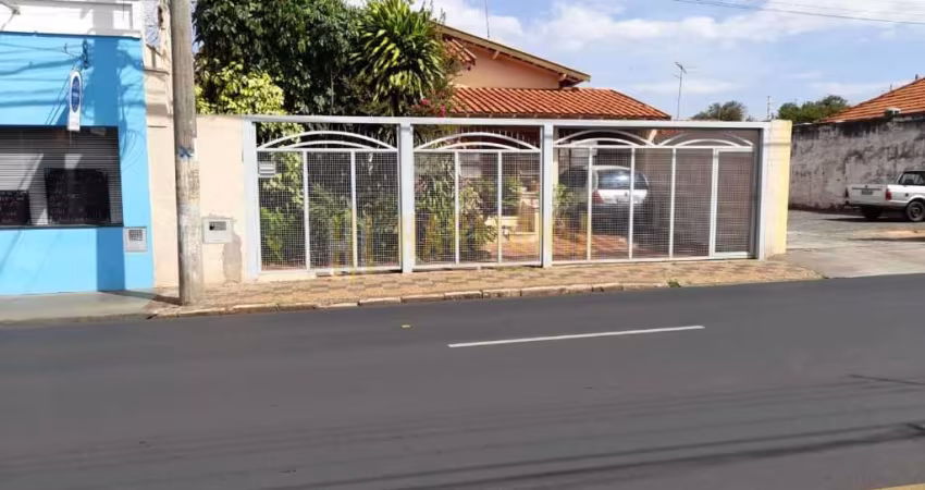 Casa com 3 quartos à venda no Centro, Araraquara 