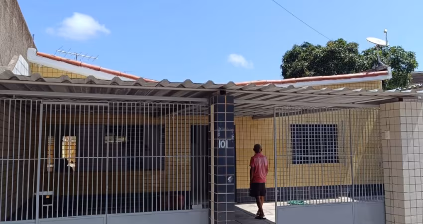CASA IPSEP I 03 QUARTOS DEPENDECIA I 03 VAGAS I VALOR R$ 500.000 I BAIRRO IPSEP RECIFE PE.`N