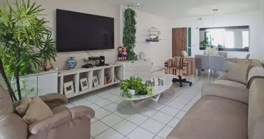 Apartamento 3 quartos, 2 vagas, andar alto, 100 m da praia de Boa Viagem