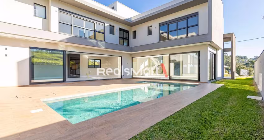 Condomínio Campos do Jordão - Casa de Luxo em Condomínio – 5 Suítes e piscina | Santa Felicidade
