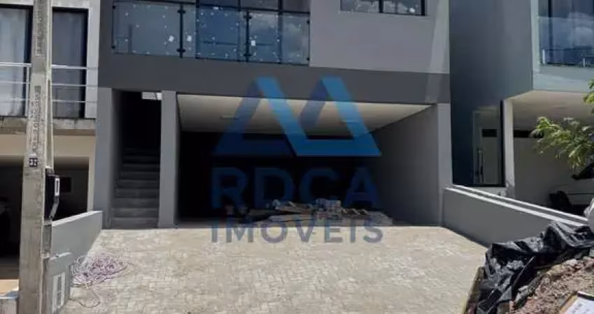 Casa em Condomínio