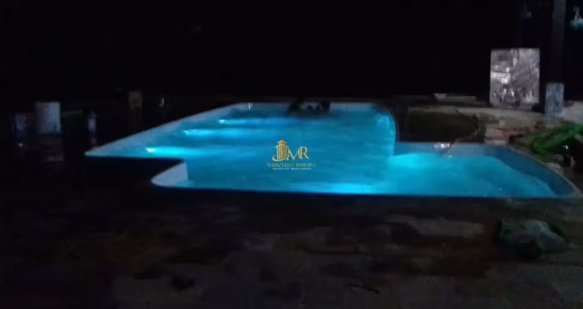 Chácara Espaçosa no Bairro Santa Edwirges – 2.700m² de Conforto e Lazer!