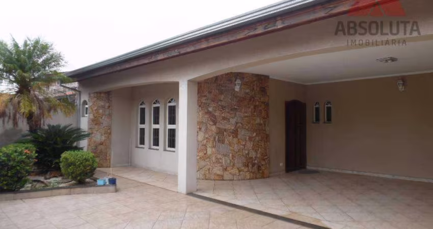 Casa com 3 dormitórios para alugar, 250 m² por R$ 4.545,00/mês - Vila Amorim - Americana/SP
