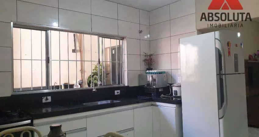 Casa com 3 dormitórios à venda, 150 m² por R$ 360.000,00 - Residencial Vale das Nogueiras - Americana/SP
