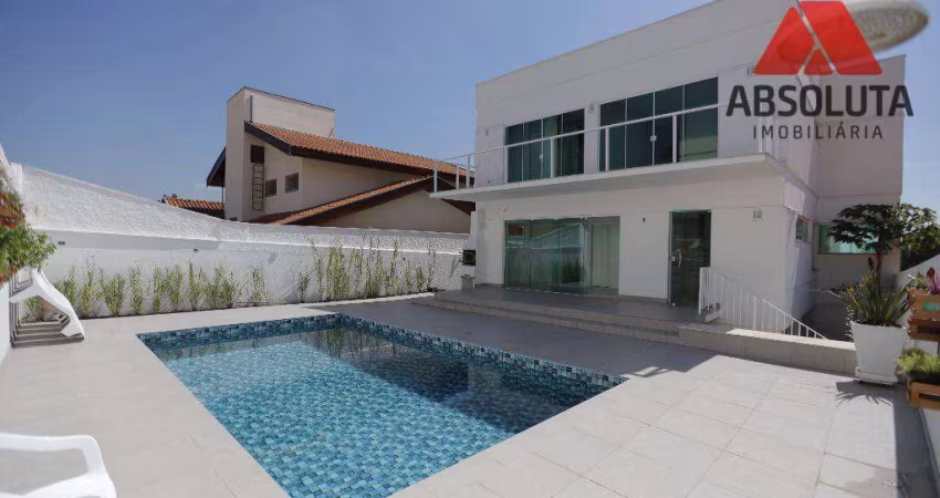 Casa alto padão, com 4 Suites
