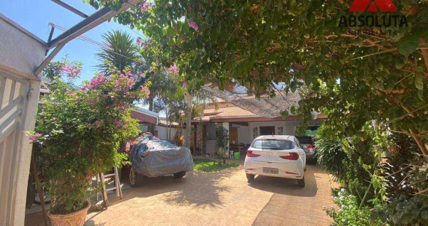 Casa com 3 dormitórios à venda, 150 m² por R$ 1.040.000,00 - Loteamento Residencial Jardim Jacyra - Americana/SP