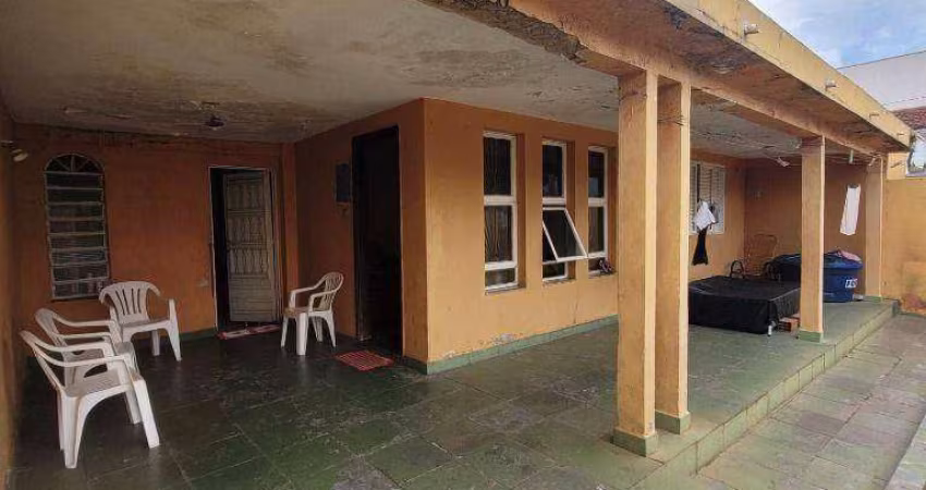 Casa com 4 dormitórios à venda, 200 m² por R$ 500.000 - Jardim São Roque - Americana/SP