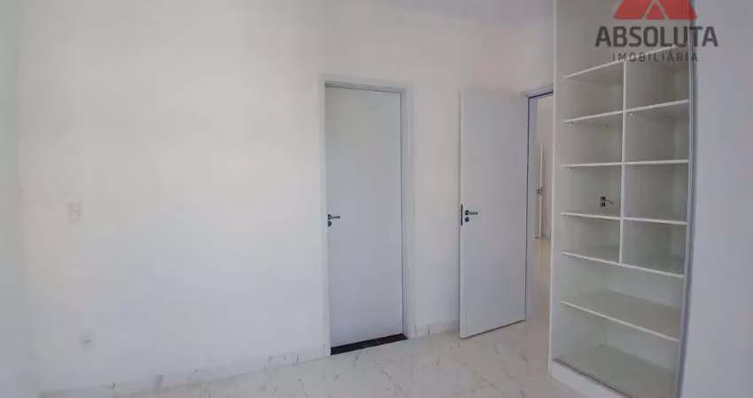 Apartamento com planejados, 2 quartos, 1 suite com sacada, 2 banheiros, 1 cozinha, 1 sala e 1 vaga