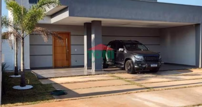 Imóvel de Luxo no Condomínio Residencial Lagos D'icaraí em Salto-SP: Casa com 3 suítes, piscina e área gourmet. Venha conferir!