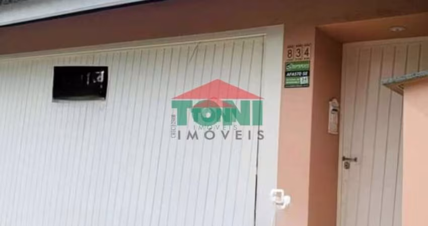 Casa à venda em Salto-SP  2 quartos, 1 suíte, 2 salas, 2 vagas  Loteamento Terras de São Pedro e São Paulo  110 m²