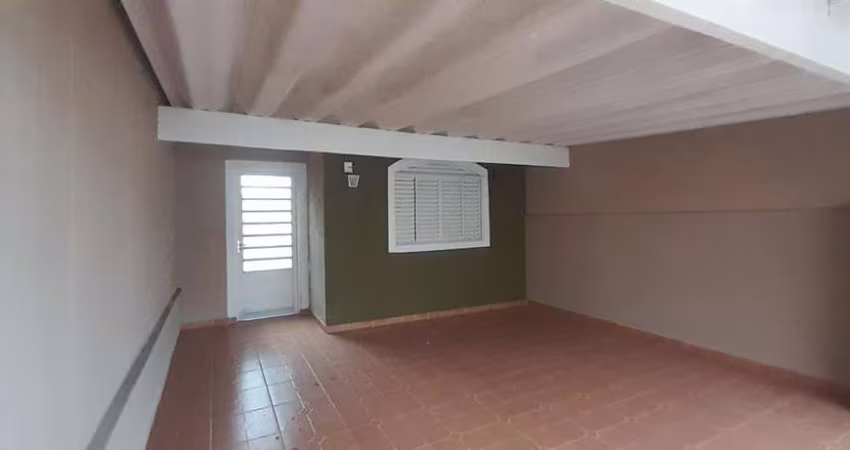 Sobrado para Venda em Taubaté, Parque Senhor do Bonfim, 3 dormitórios, 1 suíte, 2 banheiros, 2 vagas