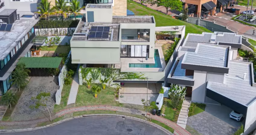 CASA DE ALTO PADRÃO À VENDA | CONDOMÍNIO ITAHYÊ – ALAMEDA DAS ÁGUAS | ALPHAVILLE