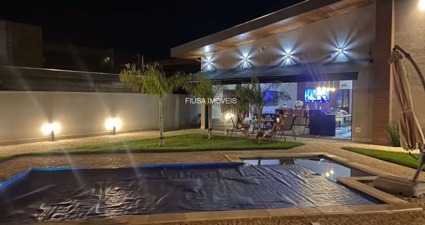 Casa em condomínio fechado com 5 quartos à venda na R. Antônio Floriano de Leme, s/n, 1, Residencial Enseada da Fronteira, Rifaina