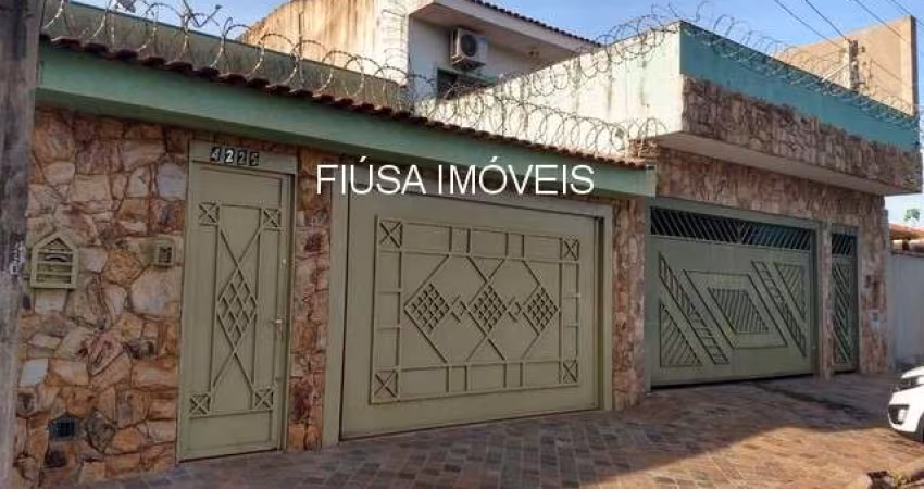 Casa com 3 quartos à venda na Avenida Rio Pardo, Parque Residencial Cidade Universitária, Ribeirão Preto