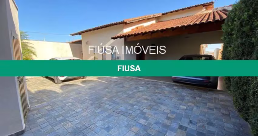 Casa comercial com 3 salas à venda na Avenida Costábile Romano, Ribeirânia, Ribeirão Preto