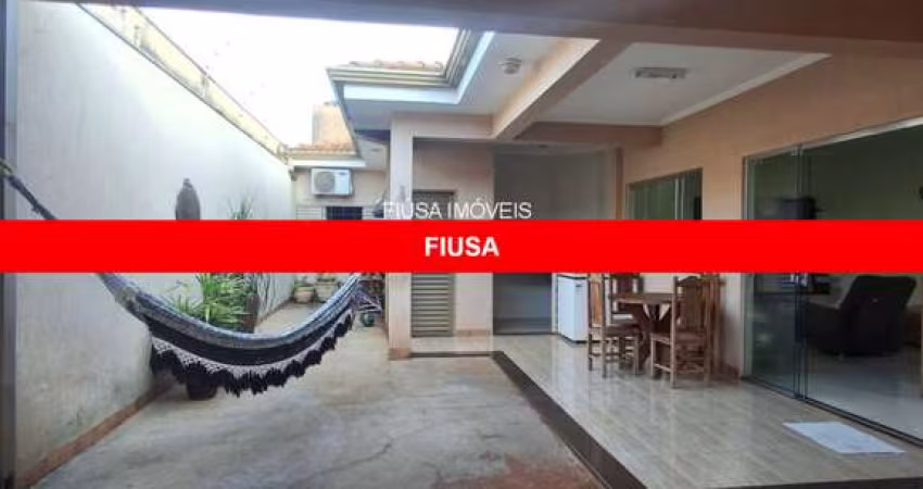 Casa com 3 quartos à venda na R, 1, Jardim Grande Aliança, Sertãozinho