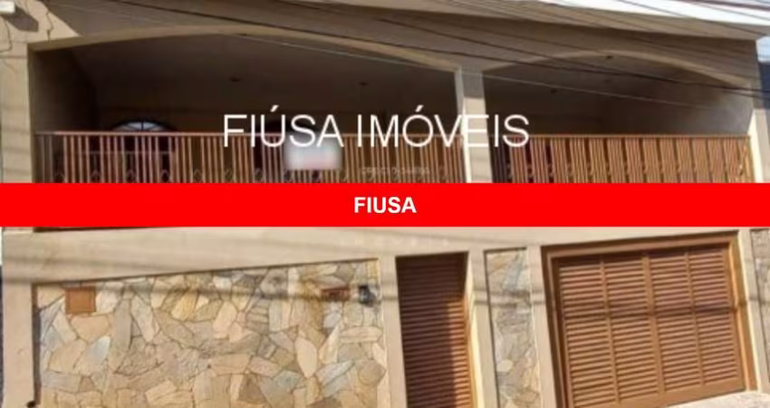 Casa com 3 quartos à venda na R,, 1, Centro, Ribeirão Preto