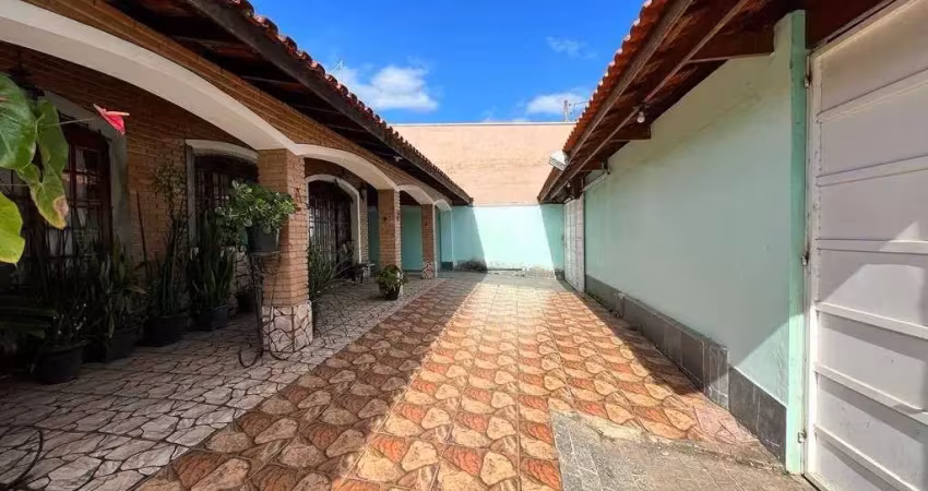 Casa com 5 quartos à venda no Jardim Britânia, Caraguatatuba 
