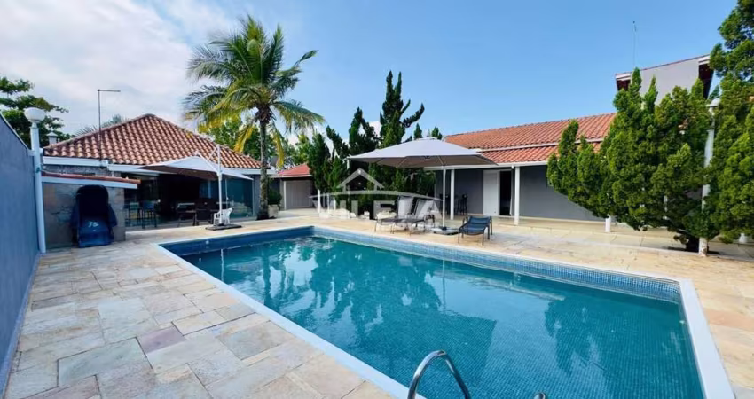 BELÍSSIMA CASA COM PISCINA NO PONTAL DE SANTA MARINA - CARAGUATATUBA-SP